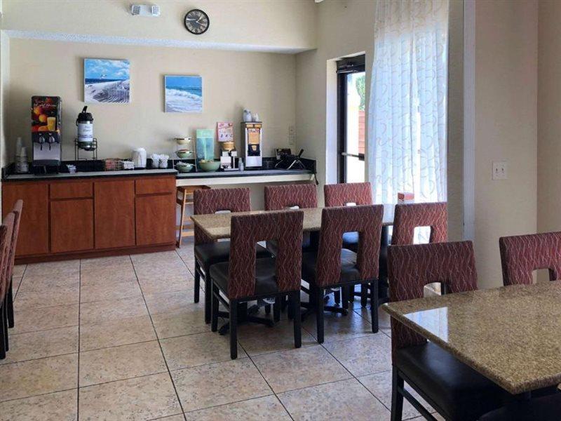 Quality Inn & Suites מיראמר ביץ' מראה חיצוני תמונה