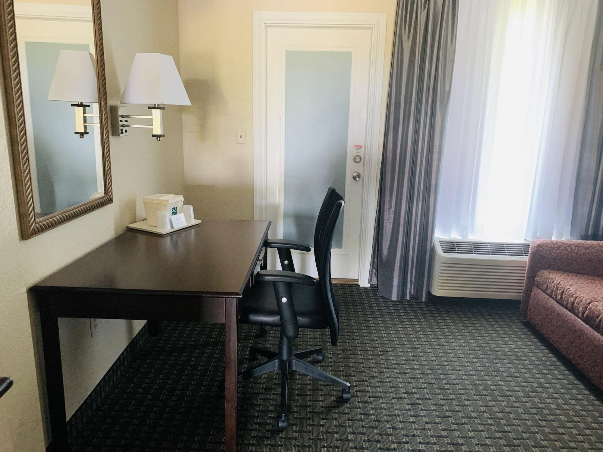 Quality Inn & Suites מיראמר ביץ' מראה חיצוני תמונה