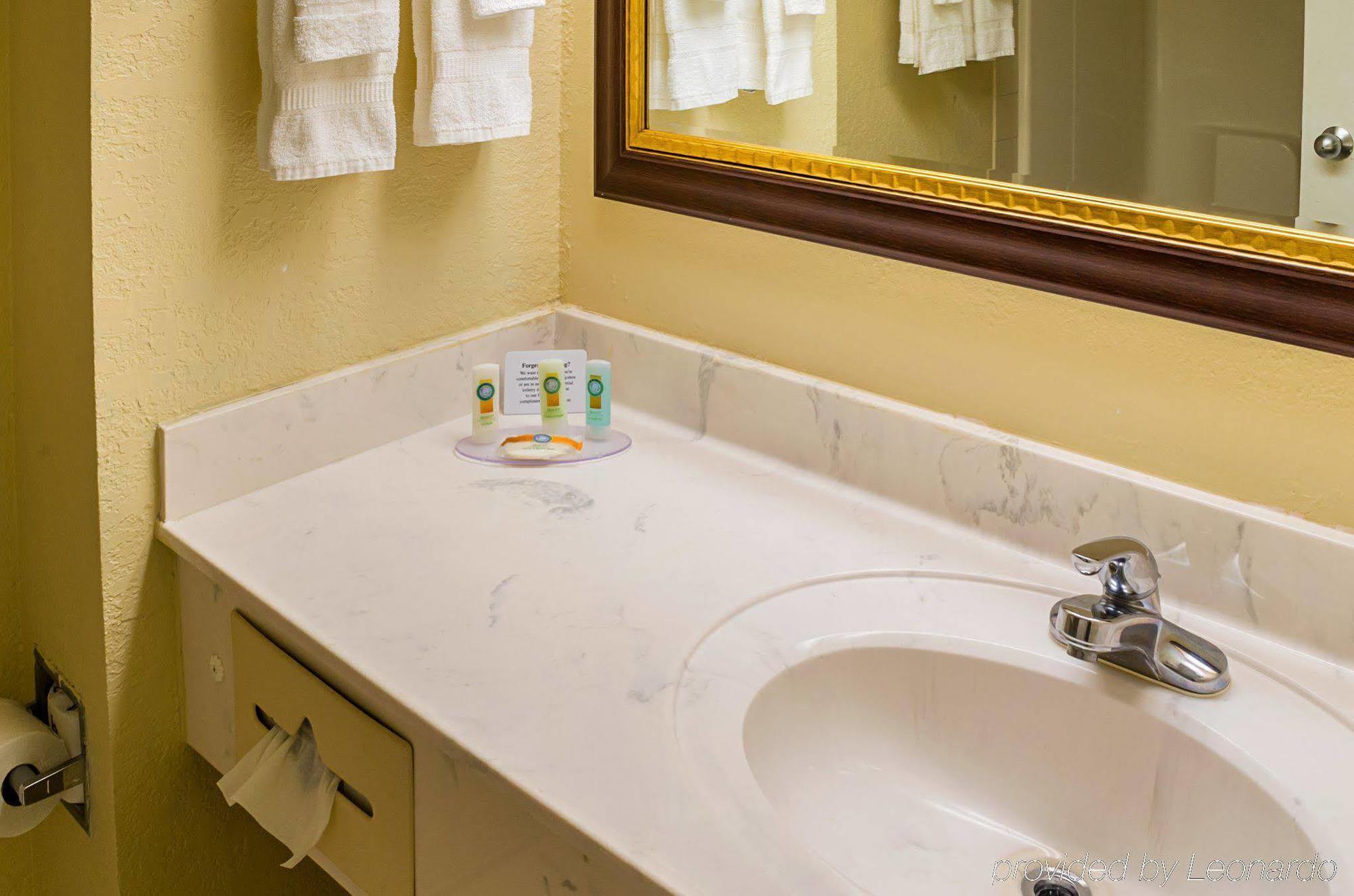 Quality Inn & Suites מיראמר ביץ' מראה חיצוני תמונה
