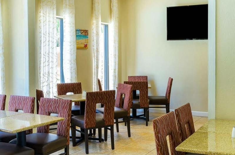Quality Inn & Suites מיראמר ביץ' מראה חיצוני תמונה